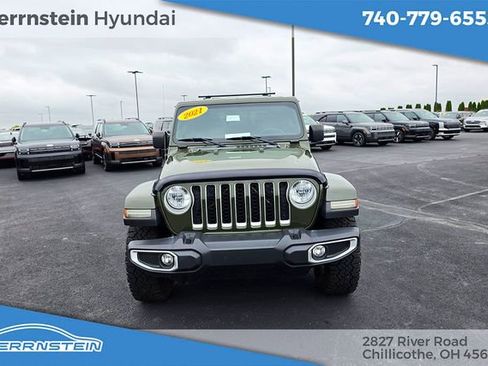 Used 2021 Jeep Gladiator Overland w/ Cold Weather Group AWD/4WD image 2