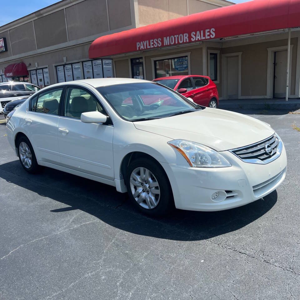 Used 2011 Nissan Altima 2.5 S FWD image 1