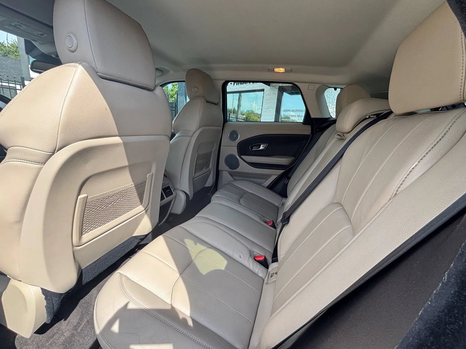 Used 2019 Land Rover Range Rover Evoque SE Premium AWD/4WD image 35