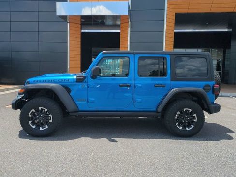 Used 2024 Jeep Wrangler Unlimited Rubicon 4xe AWD/4WD image 7