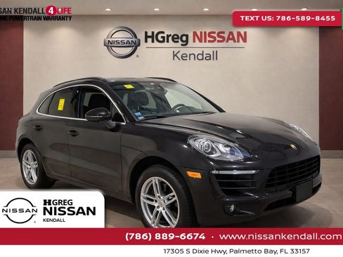 Used 2018 Porsche Macan AWD/4WD image 1