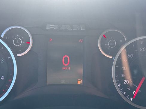 New 2026 RAM 2500 Big Horn AWD/4WD image 17