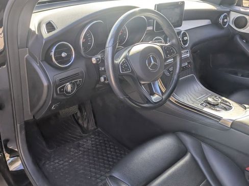 Used 2019 Mercedes-Benz GLC 300 4MATIC image 9
