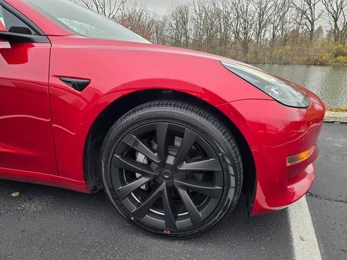 Used 2021 Tesla Model 3 Standard Range Plus image 5