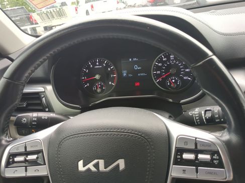 Used 2022 Kia Telluride S FWD image 13