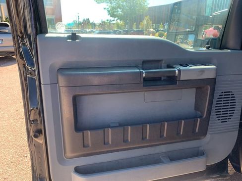 Used 2016 Ford F250 XLT w/ XLT Interior Package AWD/4WD image 15