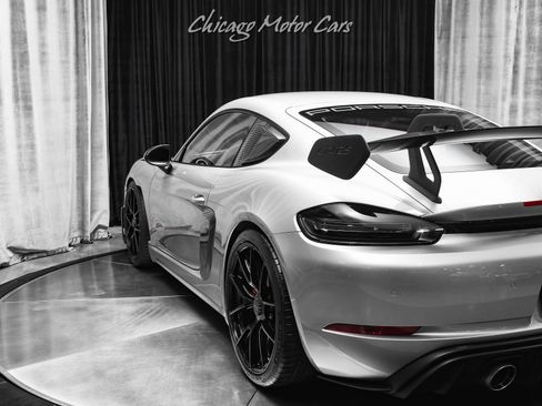 Used 2023 Porsche 718 Cayman GT4 RS image 37