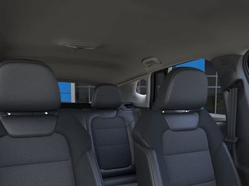 New 2026 Chevrolet Trax LT FWD image 24