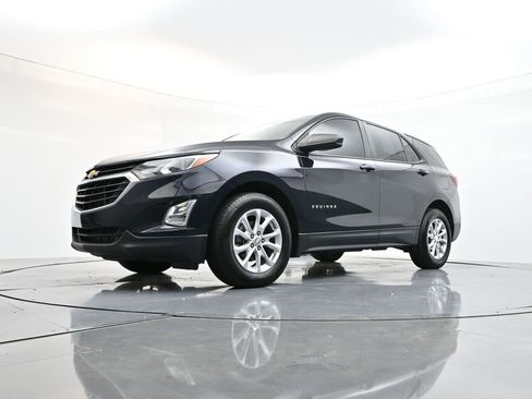 Used 2020 Chevrolet Equinox LS image 24