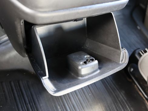 Used 2024 Chevrolet Express 2500 w/ Driver Convenience Package image 26