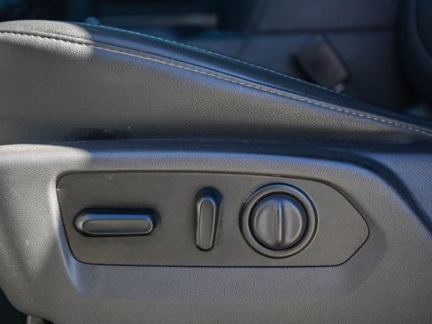 Used 2021 Chevrolet Silverado 1500 LT Trail Boss w/ Convenience Package II image 21