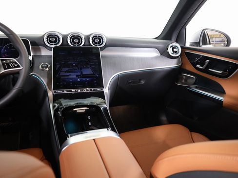 Certified 2026 Mercedes-Benz GLC 300 4MATIC image 43