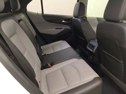 Used 2019 Chevrolet Equinox Premier FWD image 19
