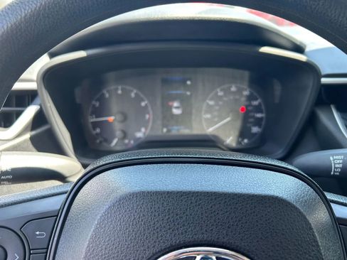 Used 2025 Toyota Corolla LE FWD image 15