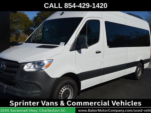 Used 2025 Mercedes-Benz Sprinter 2500 image 5