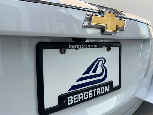 Used 2017 Chevrolet Equinox LS image 14