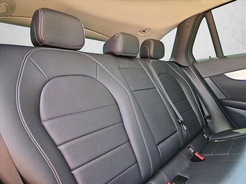 Certified 2022 Mercedes-Benz GLC 300 image 16