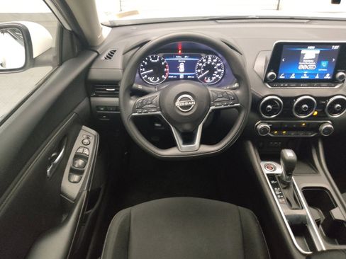 Used 2024 Nissan Sentra SV FWD image 22