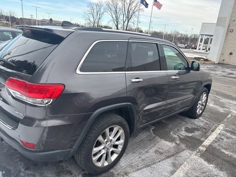 Used 2017 Jeep Grand Cherokee Limited image 4