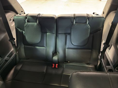 Used 2020 Ford Explorer ST w/ ST Street Pack image 31