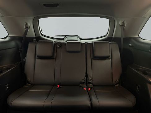 Used 2019 Toyota Highlander XLE image 14