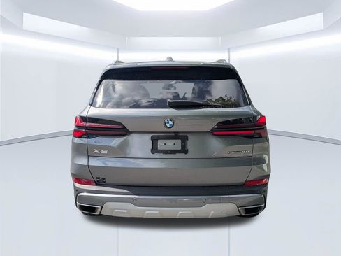 Used 2024 BMW X5 sDrive40i w/ Parking Assistance Package RWD image 5