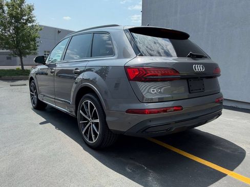 Used 2023 Audi Q7 2.0T Premium Plus w/ Premium Plus Package AWD/4WD image 3