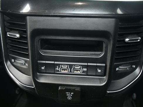 Used 2020 RAM 1500 Laramie image 16