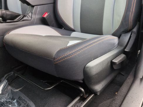 Used 2019 Subaru Crosstrek 2.0i Premium image 18