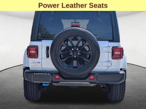 Used 2023 Jeep Wrangler Unlimited Sahara w/ Cold Weather Group AWD/4WD image 6