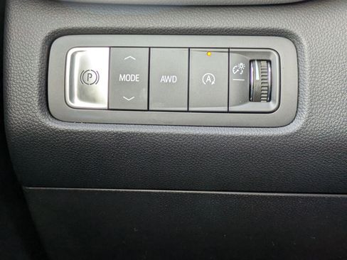 New 2026 GMC Acadia Elevation w/ Elevation Premium Package AWD/4WD image 23