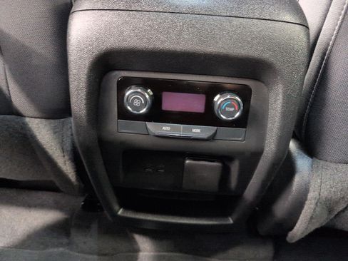 Used 2024 Chevrolet Traverse LT w/ Trailering Package AWD/4WD image 22