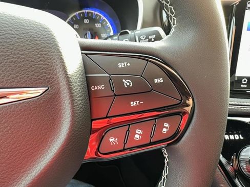 New 2026 Chrysler Pacifica Select w/ S Appearance Package image 14