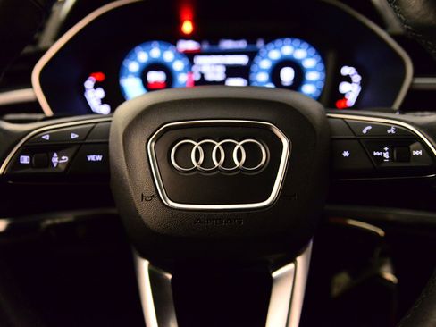 Used 2022 Audi Q3 2.0T Premium image 34