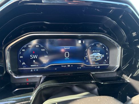 Used 2022 Chevrolet Silverado 1500 LT image 11