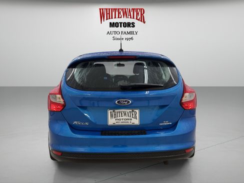 Used 2014 Ford Focus SE w/ SE Winter Package image 3