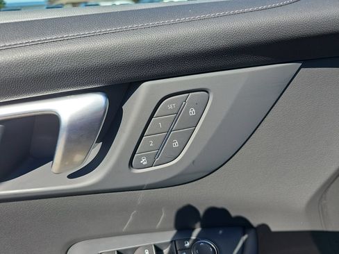 Used 2025 Buick Enclave Sport Touring w/ Super Cruise Package FWD image 13