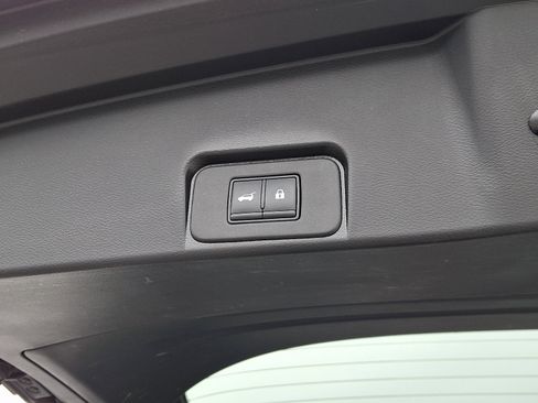 Used 2022 Nissan Rogue SL w/ SL Premium Package image 29