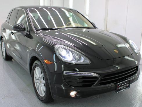Used 2012 Porsche Cayenne image 12