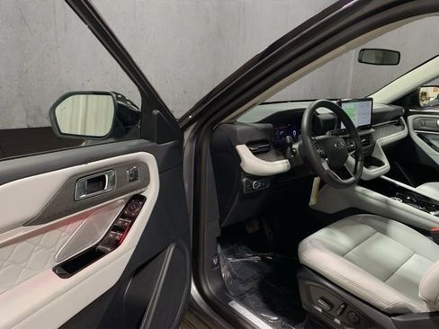 New 2026 Ford Explorer Platinum w/ LUX Leather Package AWD/4WD image 22