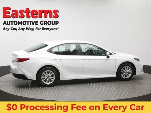 Used 2025 Toyota Camry LE FWD image 43