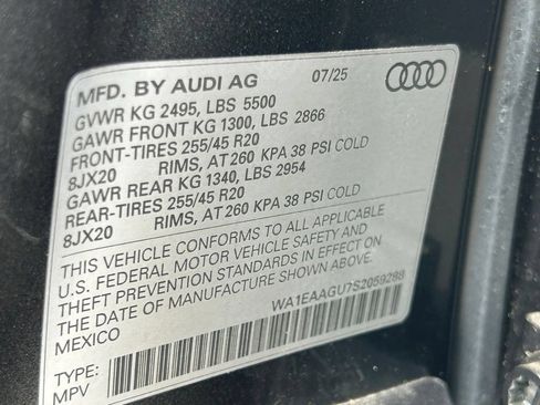 Used 2025 Audi Q5 Premium Plus w/ Premium Plus AWD/4WD image 67