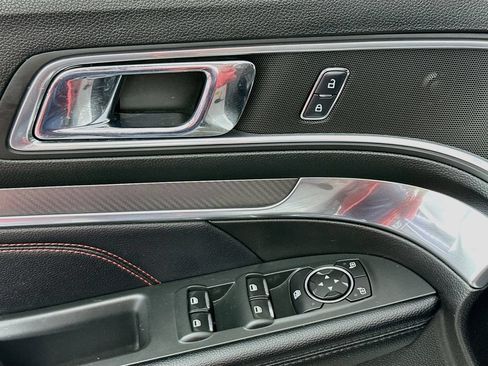 Used 2017 Ford Explorer Sport AWD/4WD image 19