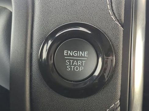 Used 2025 Ford Expedition Max Platinum w/ Stealth Appearance Package image 27