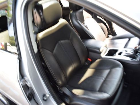 Used 2014 Cadillac SRX Luxury AWD/4WD image 35