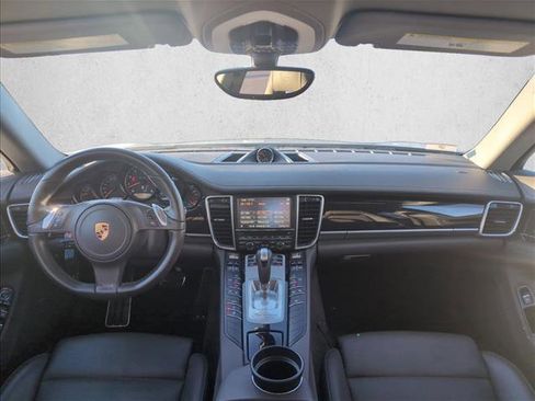 Used 2016 Porsche Panamera 4 Edition image 21