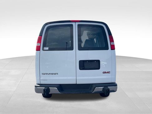 Used 2024 GMC Savana 2500 w/ Driver Convenience Package RWD image 4