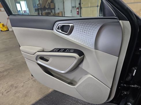 Used 2022 Kia Soul LX w/ Technology Package FWD image 26