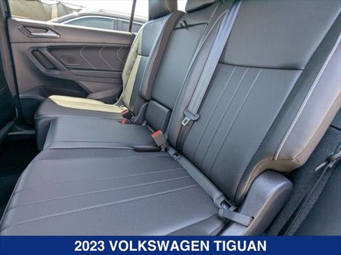 Used 2023 Volkswagen Tiguan SE R-Line FWD image 20