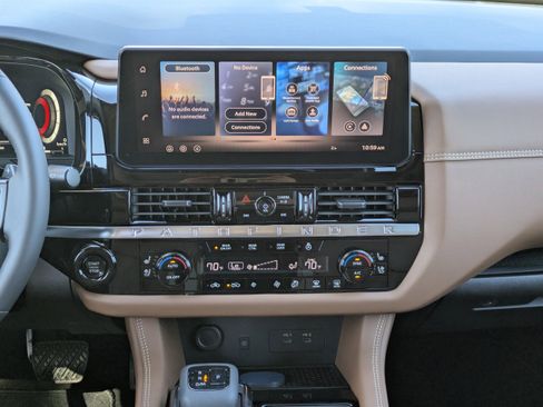 New 2026 Nissan Pathfinder Platinum image 22